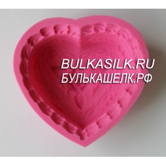Силиконовая форма в форме сердца "Роза с гирляндой" 9*9 см
